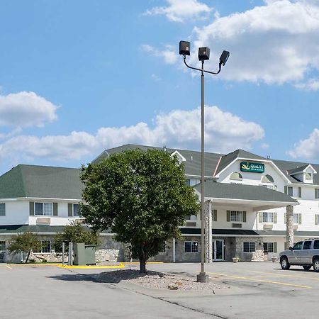 Quality Inn & Suites Arbor Extérieur photo